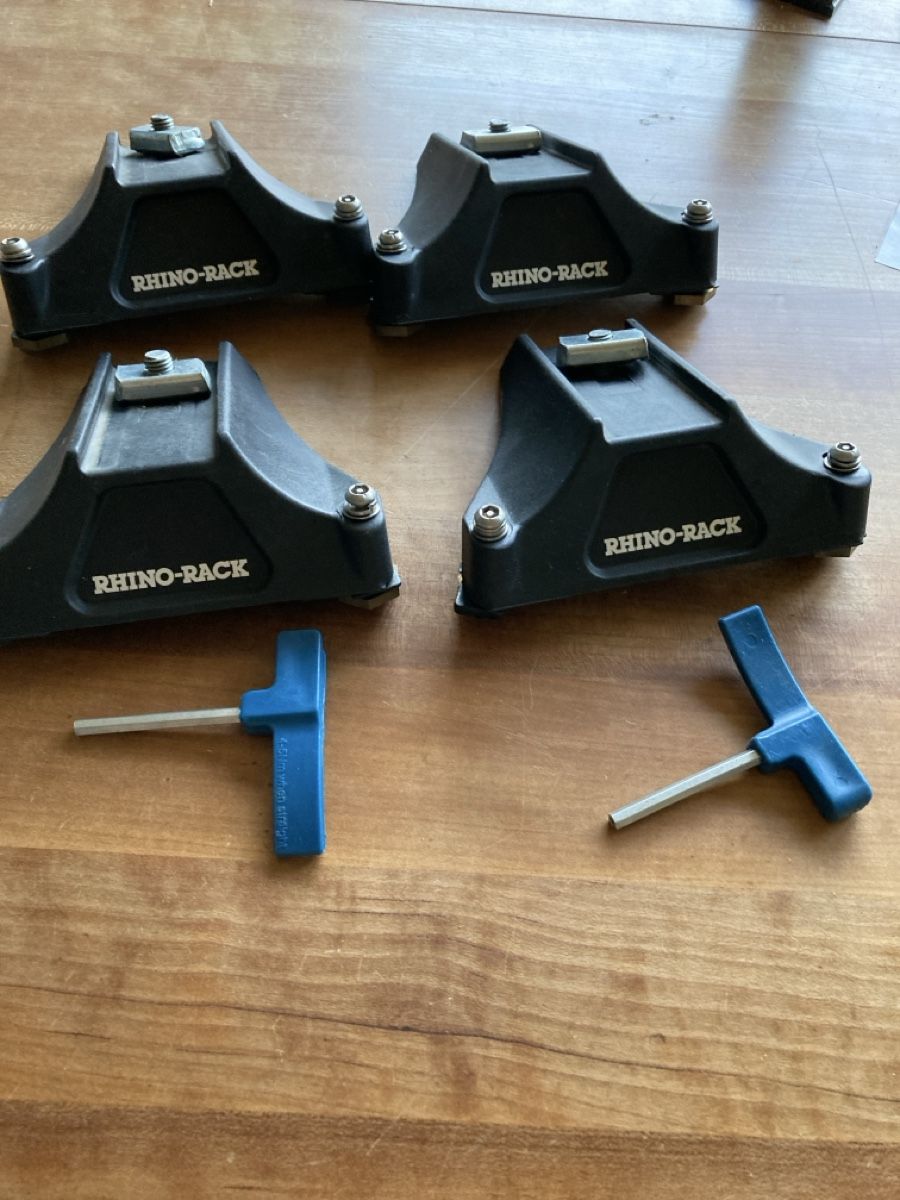 Rhino-Rack Portapacchi: Rhino- Rack M057 4 Stück – Usato da Lohn-Ammannsegg venduto da Christoff1
