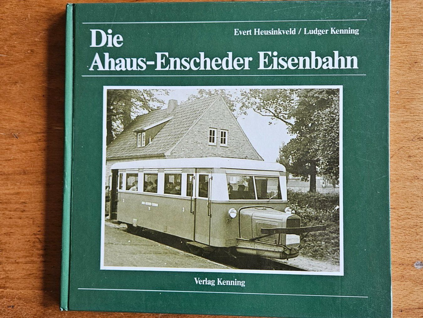 Libri: Die Ahaus-Enscheder Eisenbahn, Verlag Kenning – Usato da Nidau venduto da peterrue
