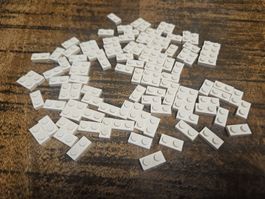 lego 3023 lot de 100 pièces White Plate 1 x 2