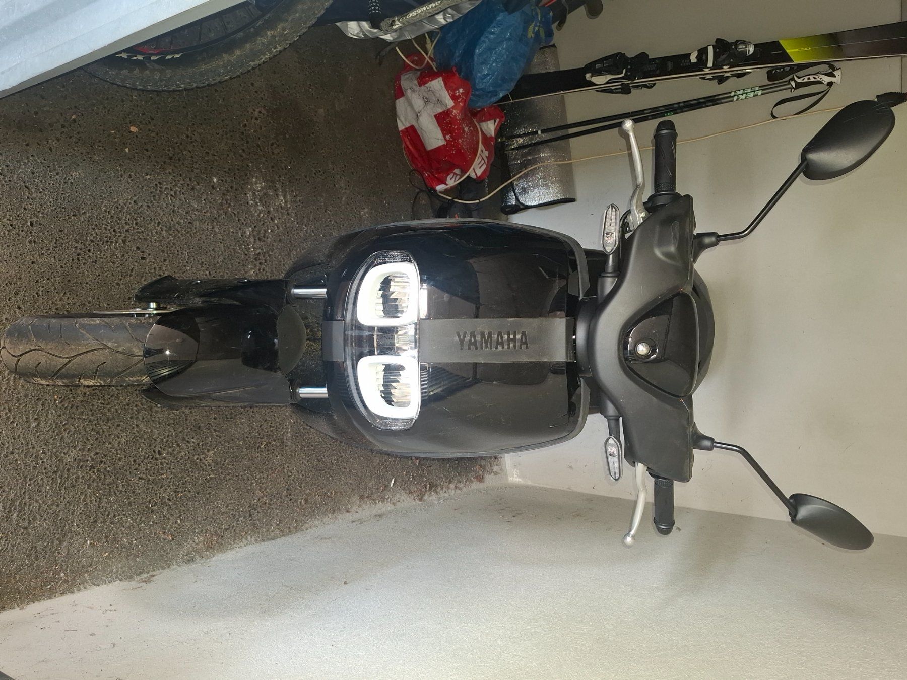 Yamaha Scooters: Scooter yamaha – D'occasion à Riaz par sam_lf6l