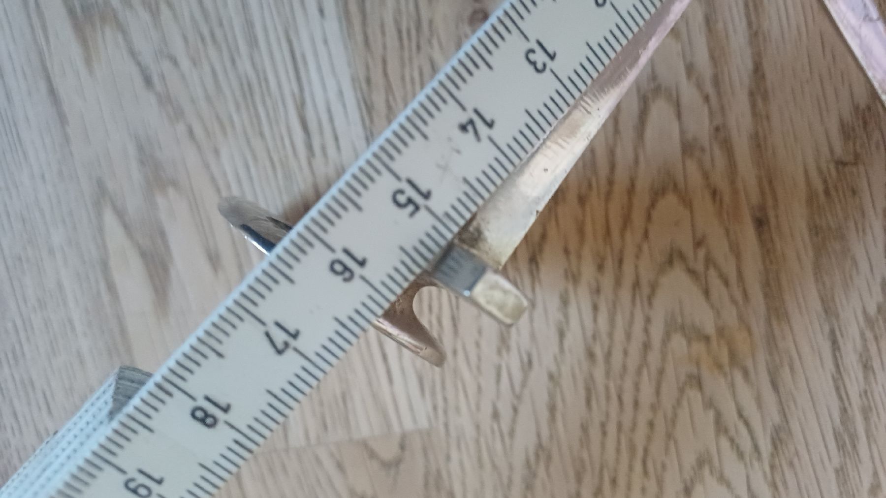 Regale: 2 Tablarhalter Badezimmer – Gebraucht aus Flawil von Naphtali 7