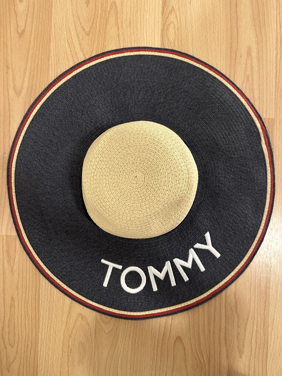 Tommy Hilfiger Copricapi, berretti & cappellini: Tommy Hilfiger Hut – Usato da Frauenfeld venduto da vanyllua 1
