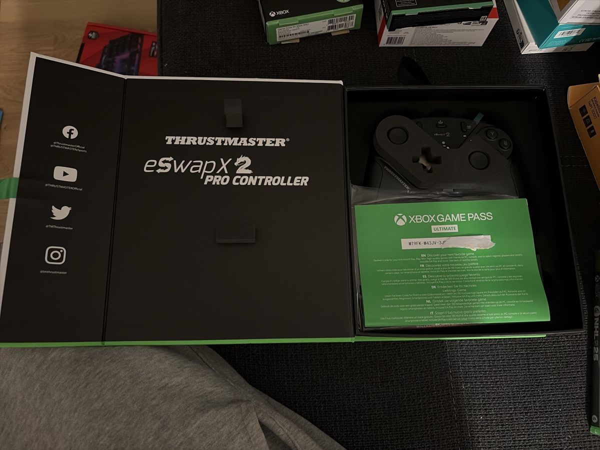 Thrustmaster Controller: Thrustmaster eSwap X Pro Controller - Neuwertig - Xbox Serie – Nuovo e nell'imballaggio originale da Zürich venduto da Marbosa 1