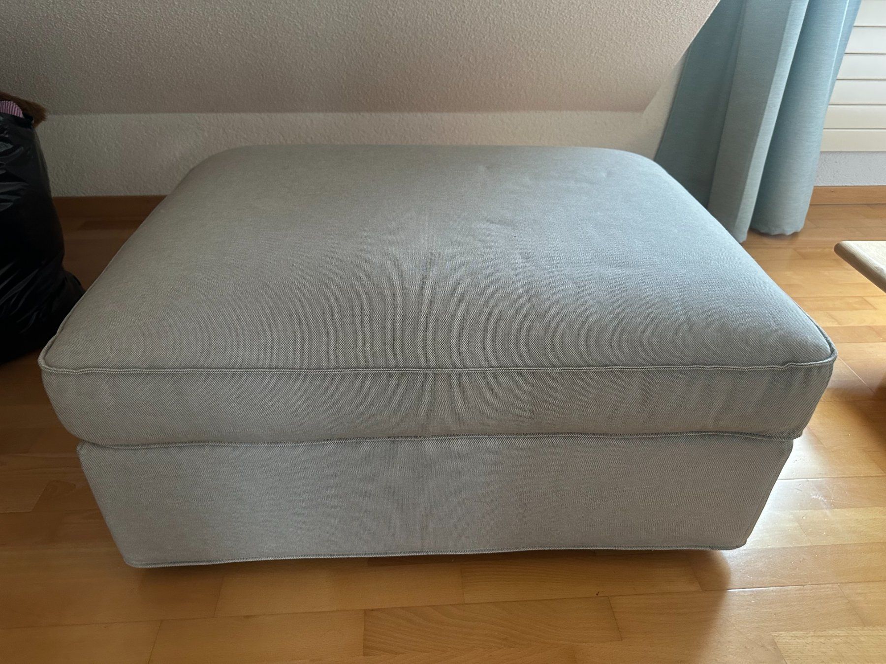 Ikea Sgabelli: Ikea KIVIK Footstool with storage – Usato da Zürich venduto da honeybunny91