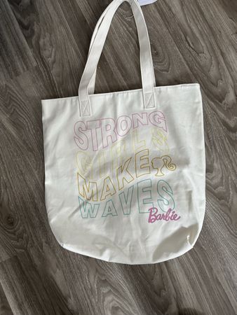 Stofftasche "Strong Girls Make Waves" Barbie