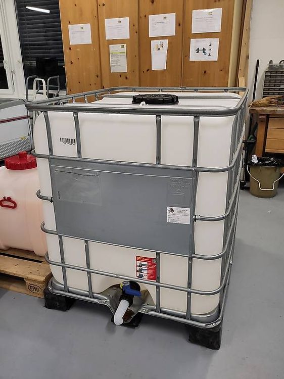 1000 Liter Behälter/Tank/Container Kaufen auf Ricardo