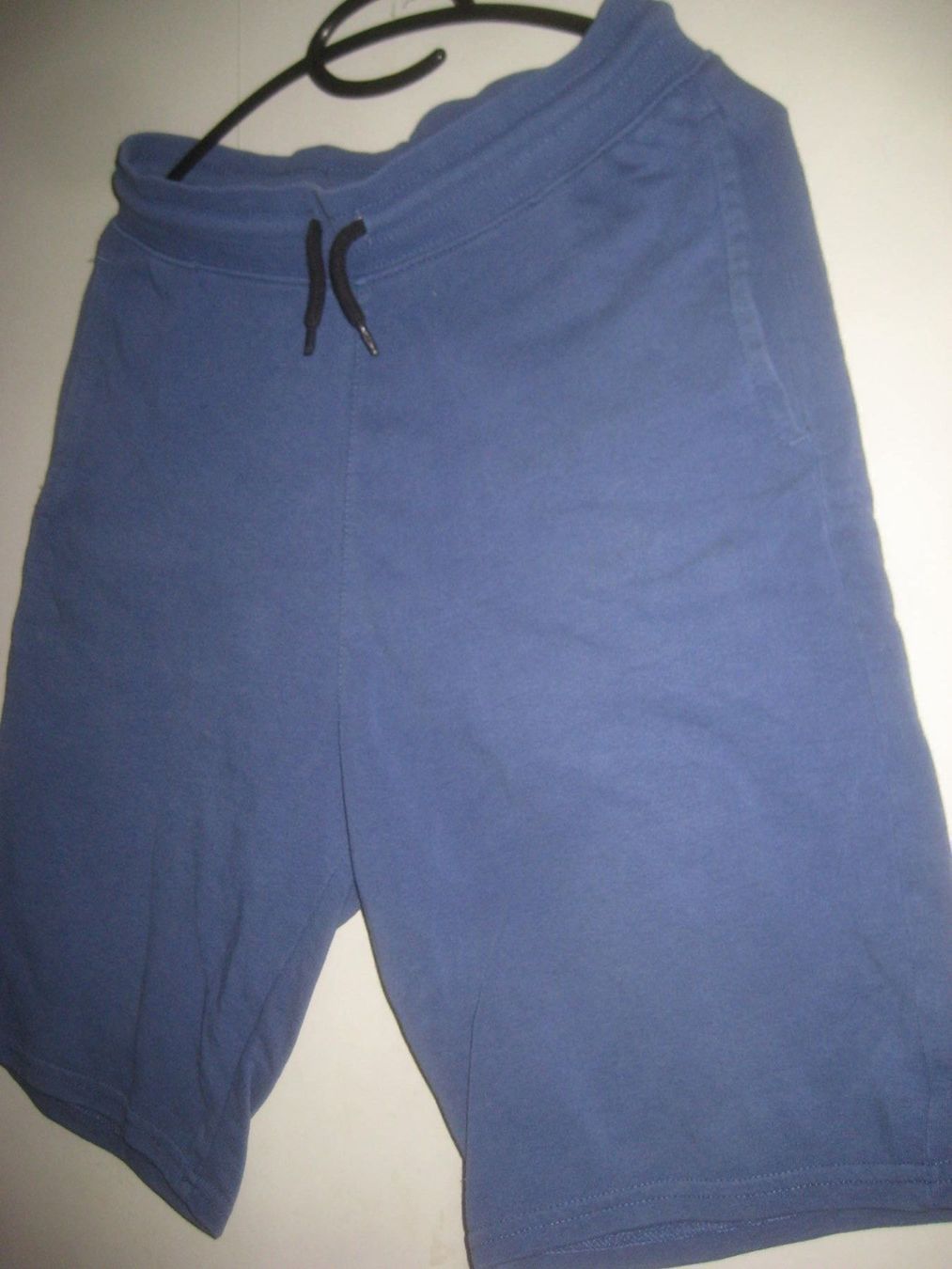 H&M Pantaloni: KNABEN  SHORTS – Usato da Uster venduto da flocke1 2