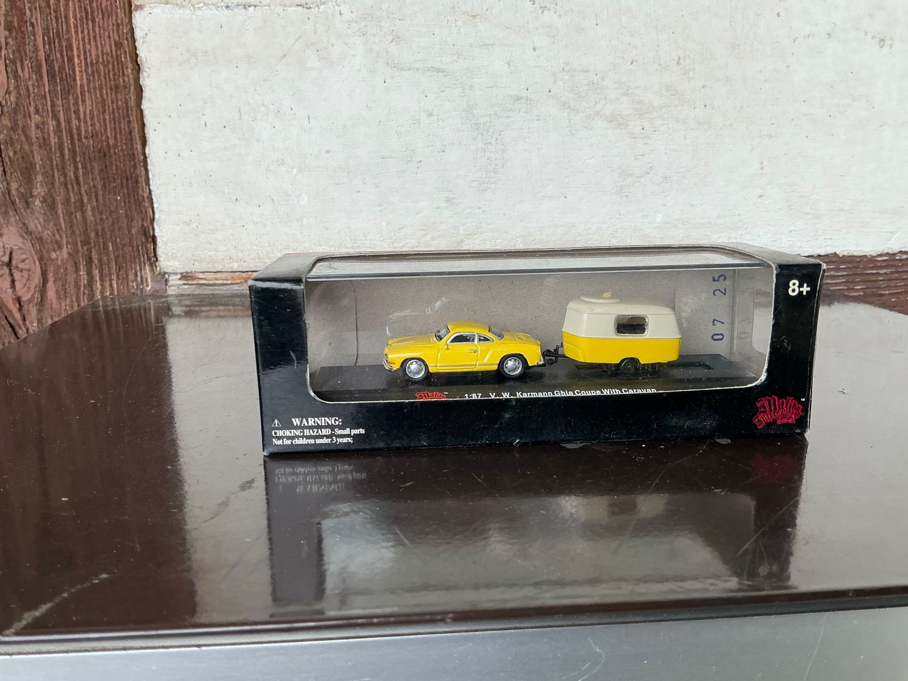 Volkswagen Modellini d'auto: VW KARMANN GHIA COUPÉ  1:87 – Nuovo e nell'imballaggio originale da Schwadernau venduto da Spitz64 4