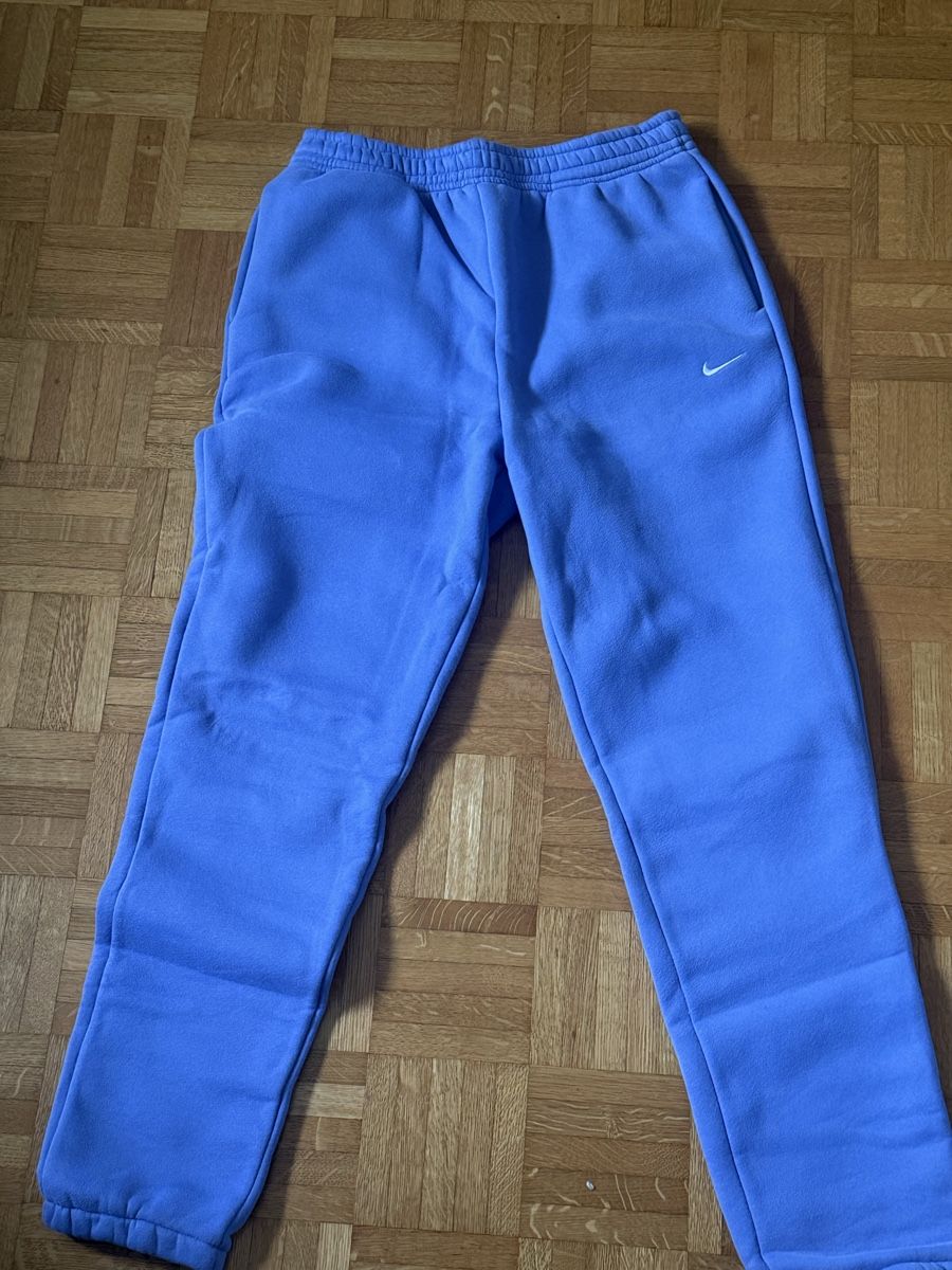 Nike Pantaloni: Nike Sweatpants Violet tg. S – Usato da Pully venduto da football_shirts