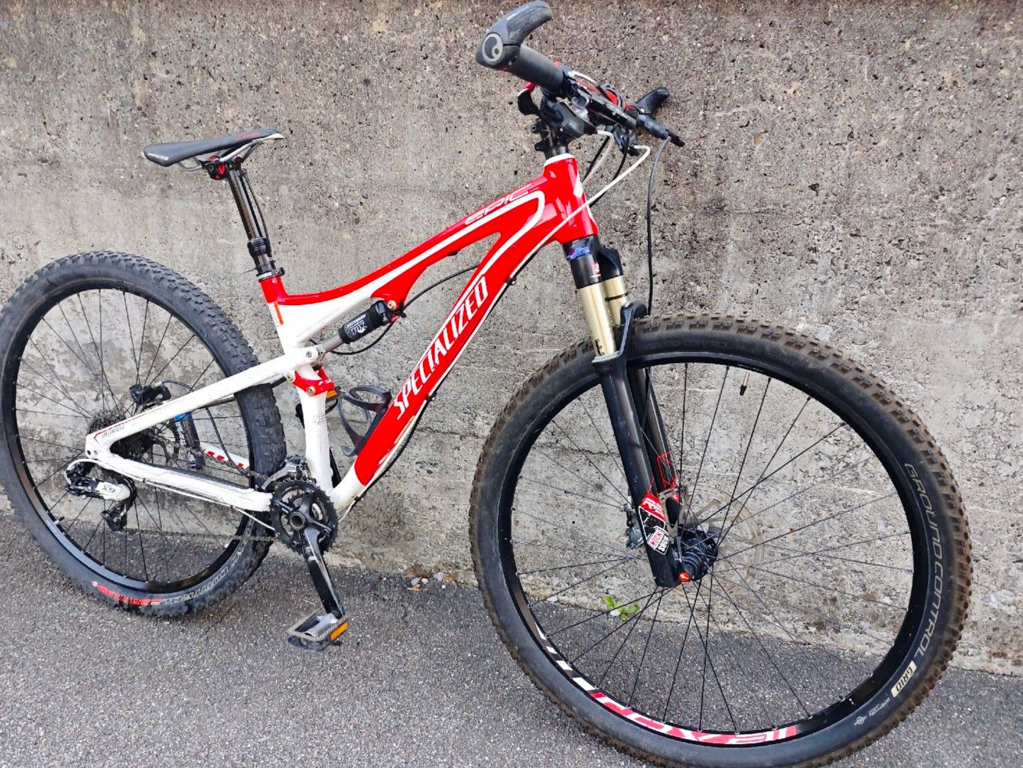 Specialized Biciclette: Specialized Epic Mtb fully xc 29 mtb velo bike M – Usato da Chur venduto da Edina1994