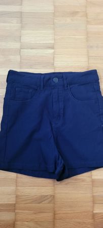 Coole, kurze, blaue Shorts Grösse XS, neuwertig