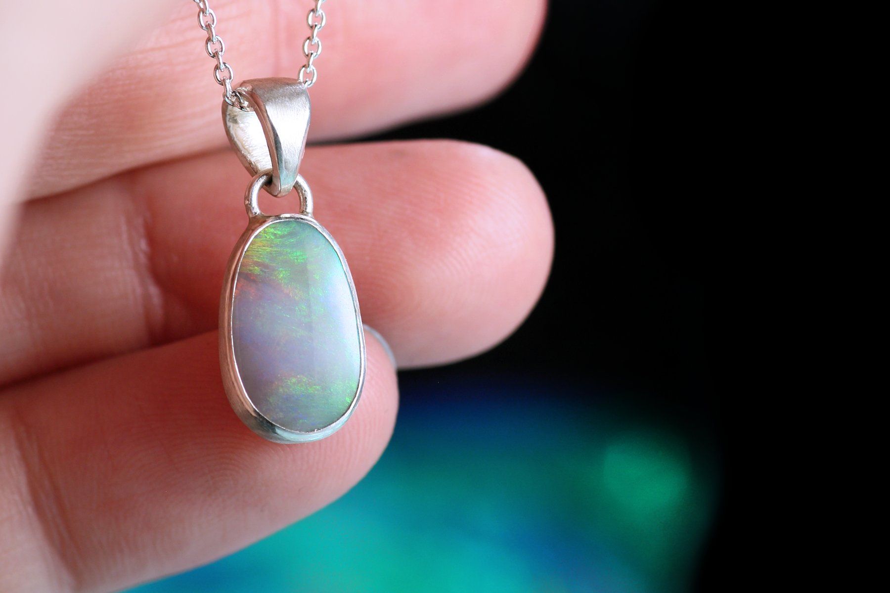 Ciondoli: ARCUS Opalanhänger aus Silber 925 mit wunderschönem Opal – Nuovo e nell'imballaggio originale da Bern venduto da OSONO.Design 3