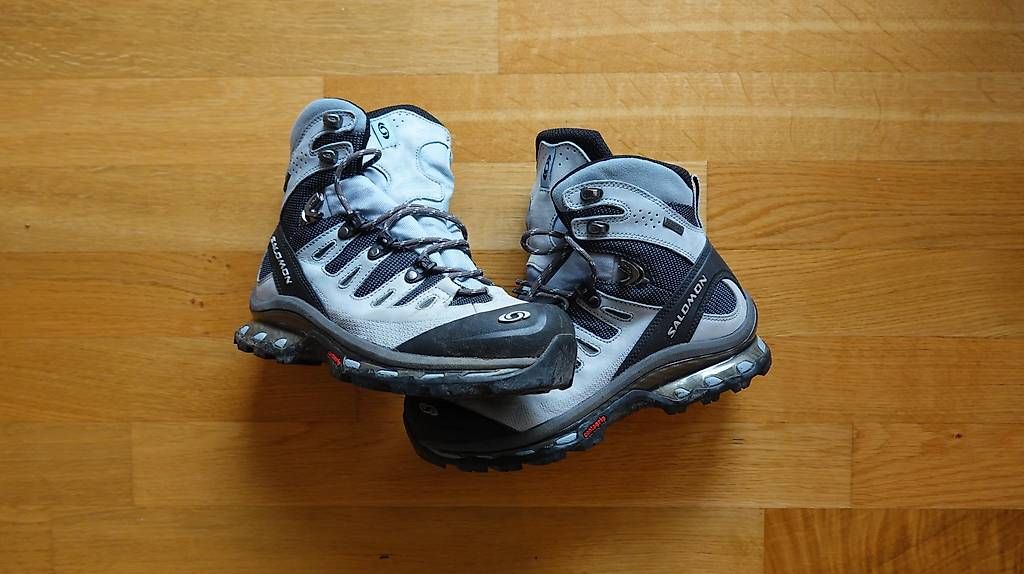 Scarpe da donna: Salomon Wanderschuhe Goretex 4D Grösse 38 2/3 – Usato da Uster venduto da Blake13