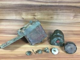Verschalungsteile und Auspuff von  Bernard W0 Motor