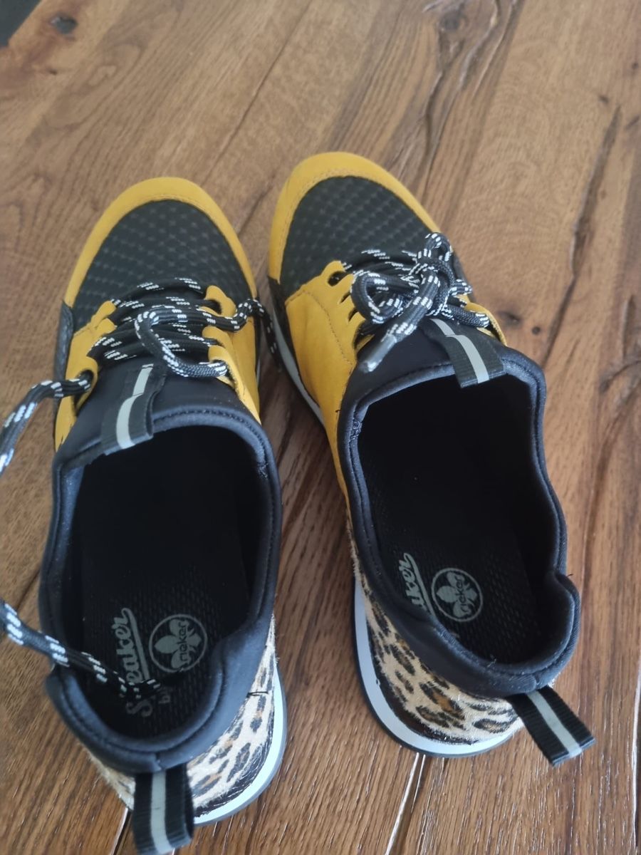 Scarpe da donna: Turnschuhe Grösse 40 – Usato da Adliswil venduto da rossoelmare 1