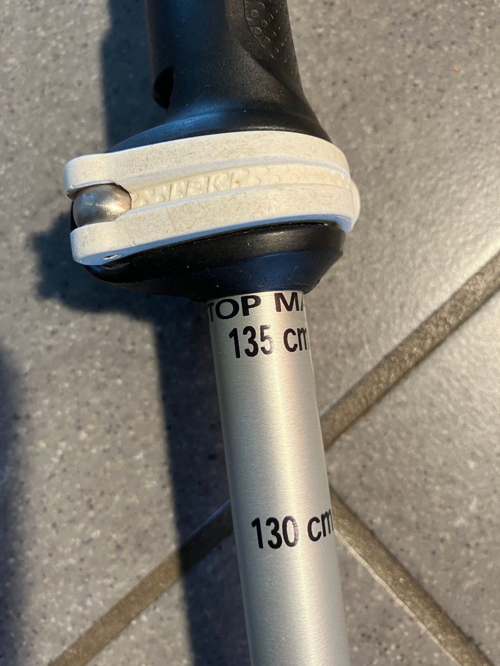 Leki Bastoncini da trekking: Leki Softlite Wanderstöcke max. Länge 135 cm – Nuovo (secondo la descrizione) da Winznau venduto da gugi2009 1