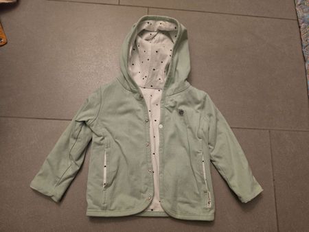 62 Kapuzenjacke 