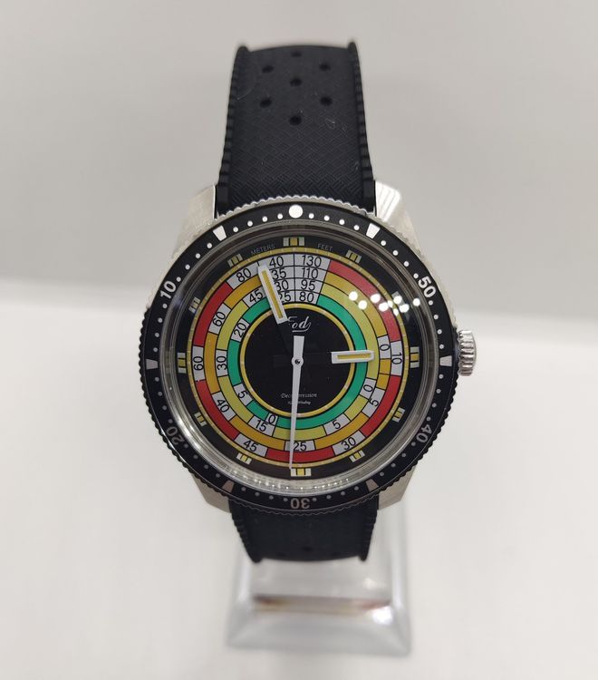Montre Mécanique Manuelle Sofra - 15 Rubis, Boîtier Doré, Cadran Noir Chiffres Arabes - Neuf Sans étiquette