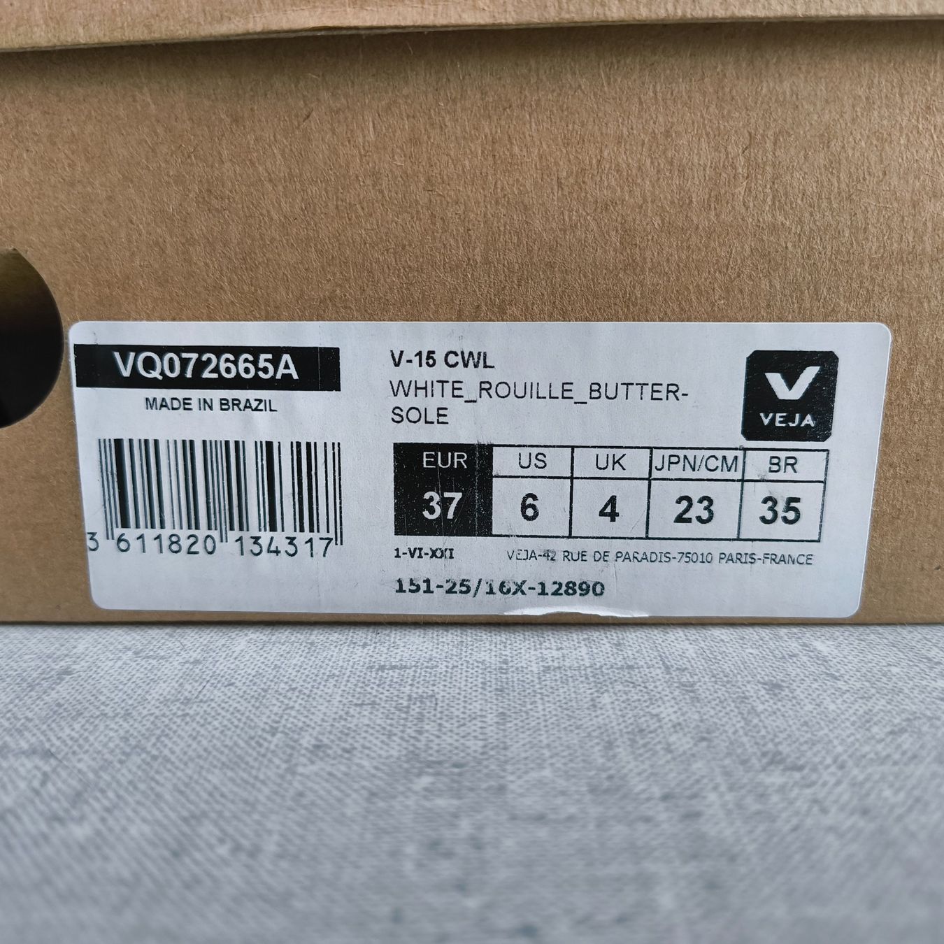 Veja Scarpe da donna: VEJA V15, Grösse US 6, EURO 37 – Nuovo e nell'imballaggio originale da Uitikon Waldegg venduto da PJLS1 4