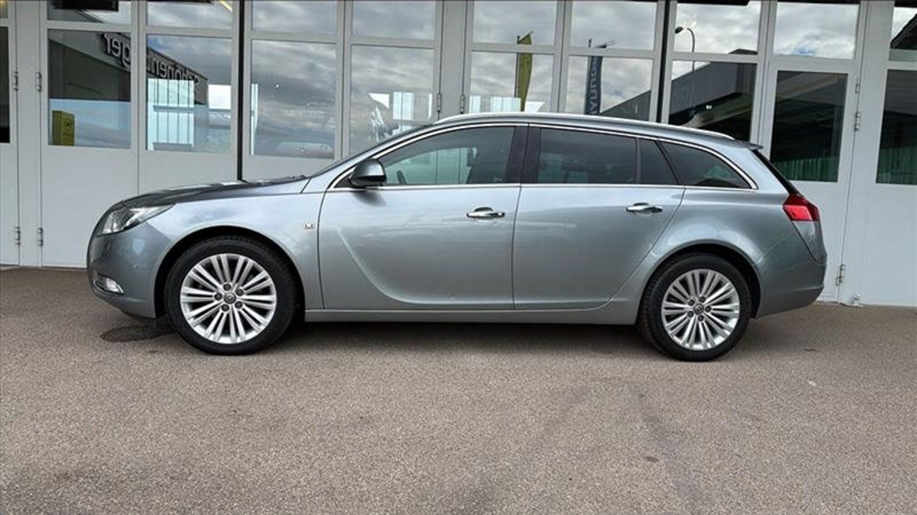 Opel Autos: Opel Insignia – Gebraucht aus Anglikon von Bieterkampf 1