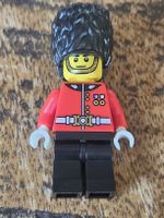 lego figurine collectible col067 Royal Guard, Series 5