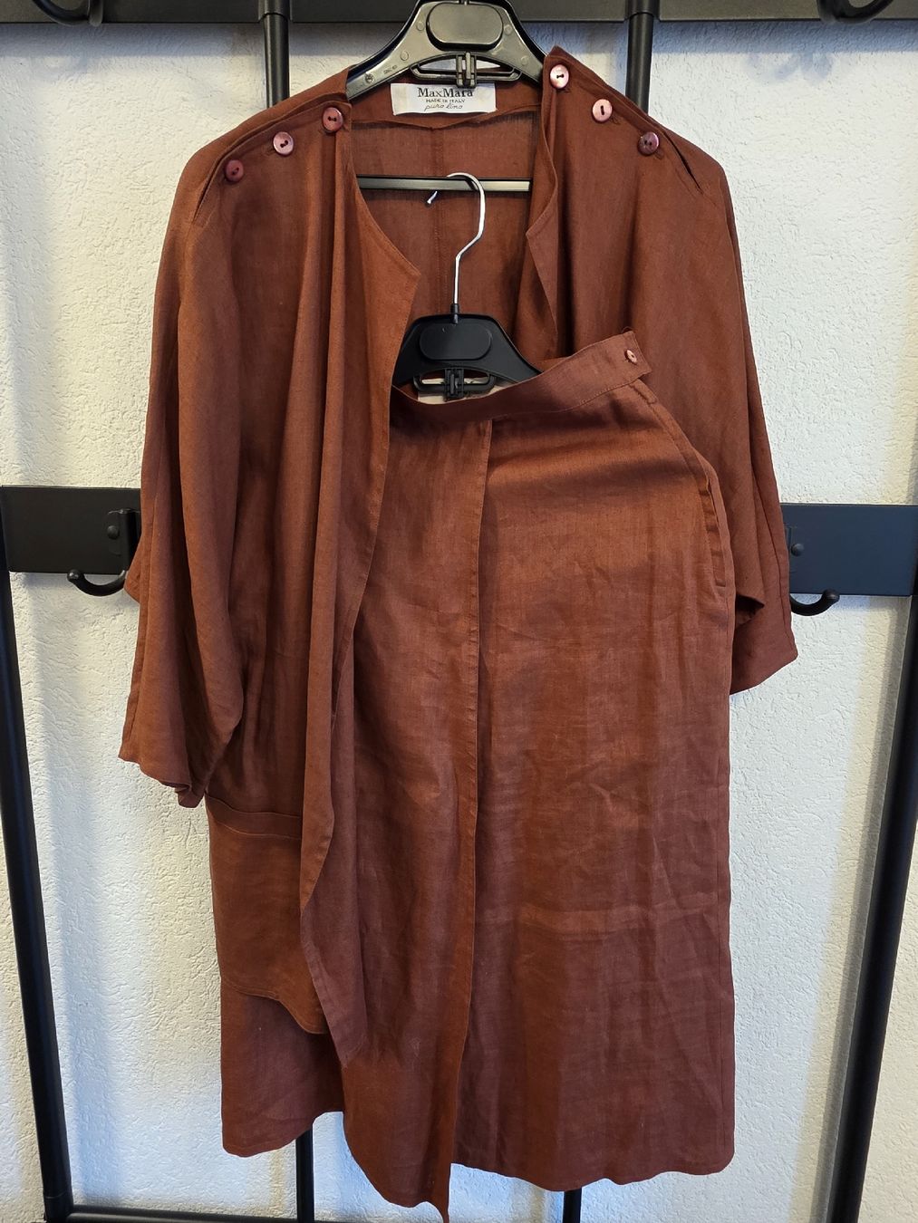 Ensembles & Tailleurs: Ensemble MaxMara lin  – D'occasion à Collonges par 2D_Collector 2
