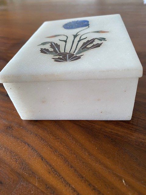 Alle Dekorationen: Schmuckdose Marmor mit Kornblume Inlay – Gebraucht aus Edlibach von Arnoldotto 2