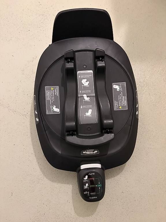 Bugaboo Auto-Kindersitze: Bugaboo Turtle Air i-Size Babyschale mit Isofix Base Schwarz – Gebraucht aus Nürensdorf von sop_d972 3