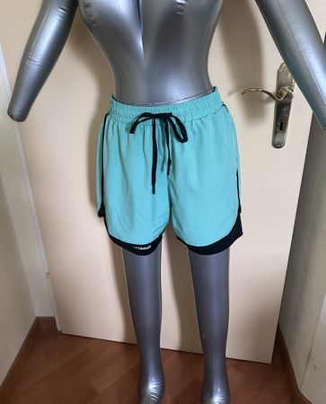 Short sport vert neuf M