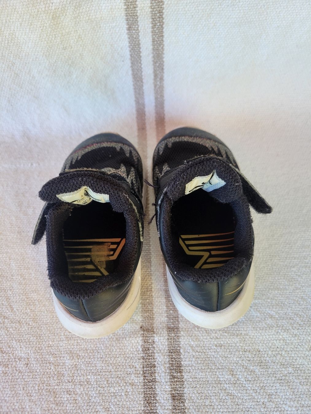 Nike Scarpe per ragazzi: basket Nike, taille 21 – Usato da Neuchâtel venduto da valerizette 3