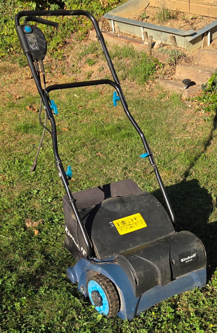 Einhell Bodenbearbeitungsgeräte: Elektro Vertikutierer Einhell BG-SA 1231 – Gebraucht aus Bonstetten von hicksp 3