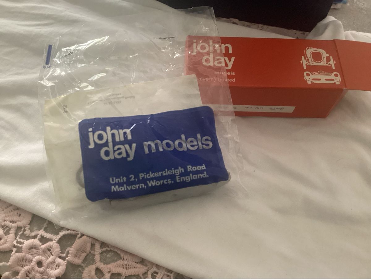 Modellini d'auto: MODELLAUTO VON JOHN DAY – Usato da Münchenstein venduto da NoSu98 2