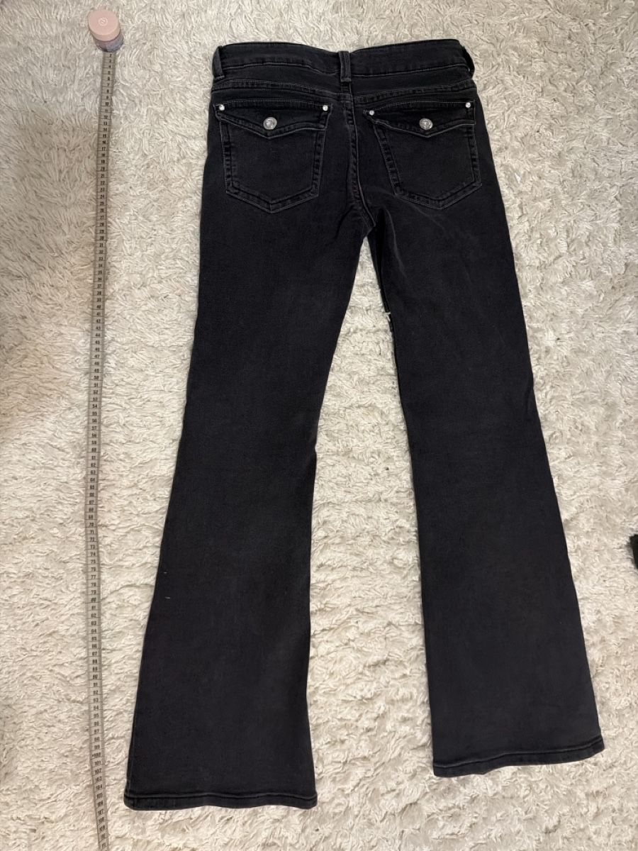 H&M Jeans: Damen bootcut jeans Gr.40 – D'occasion à Zürich par Richard_Sandy 1