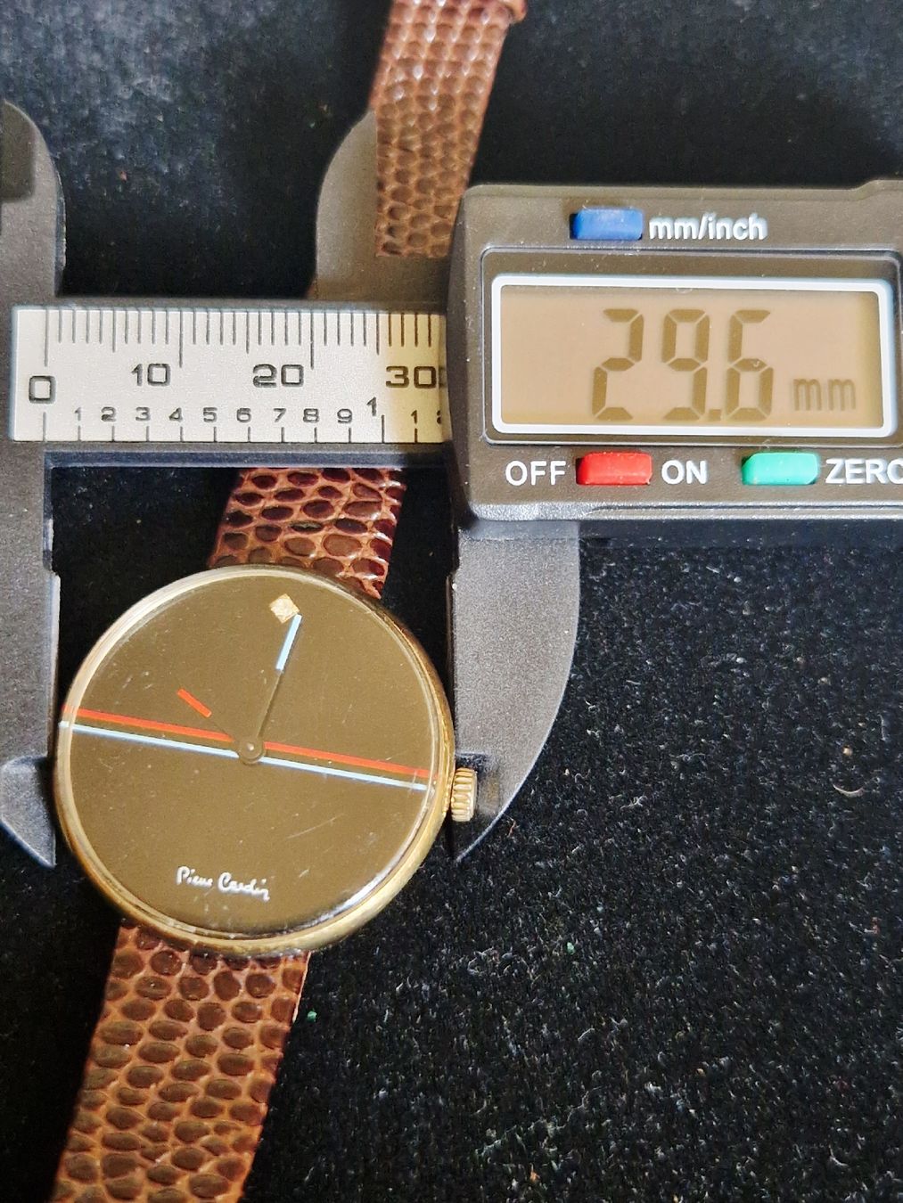 Pierre Cardin Montres: Montre Pierre Cardin – Défectueux à Undervelier par Tufitufi7 6