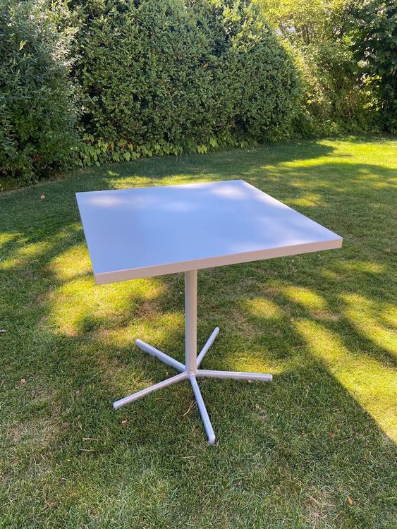 Gartentisch hellgrau, 70x70, klappbar Kaufen auf Ricardo