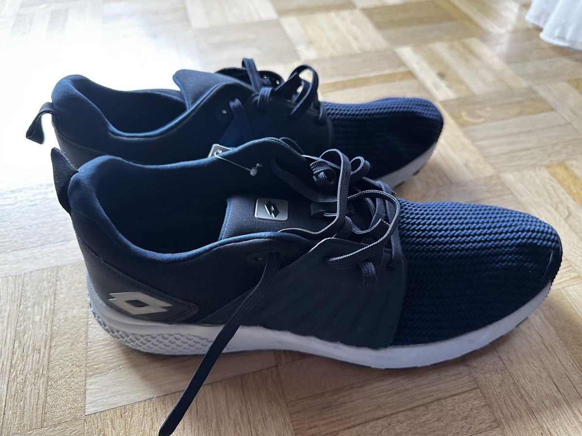 Herrenschuhe: Lotto Turnschuh neu Grösse 45 – Neu und originalverpackt aus Walzenhausen von pfuedi81