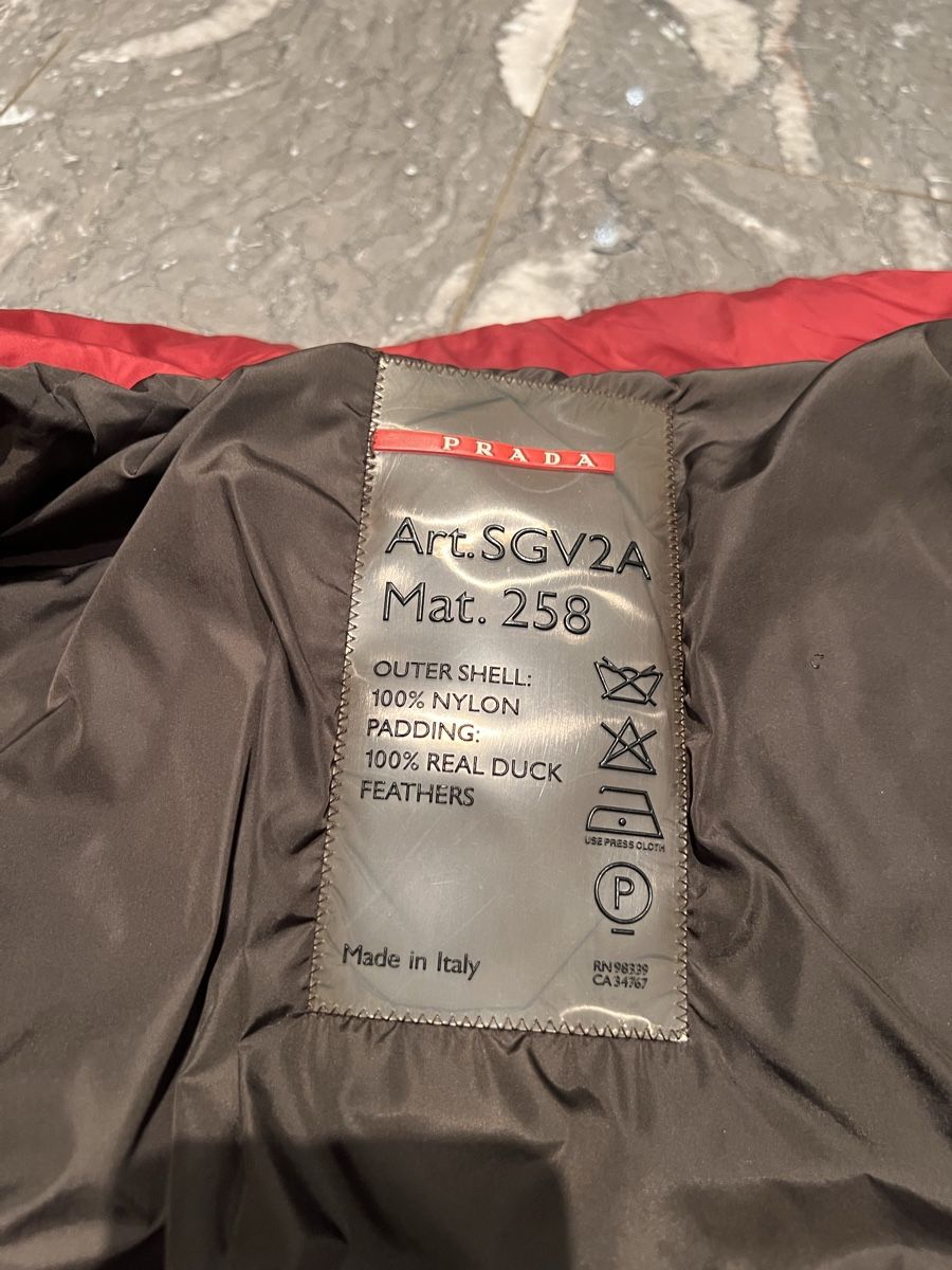 Prada Jacken: Prada Daunenjacke Herren – Gebraucht aus Bottmingen von elias_bu17 2