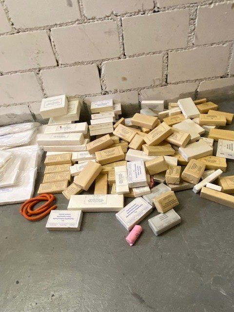 Kit di pronto soccorso: LOT VERBANDSMATERIAL  CH ARMEE – Usato da Chur venduto da silbermon