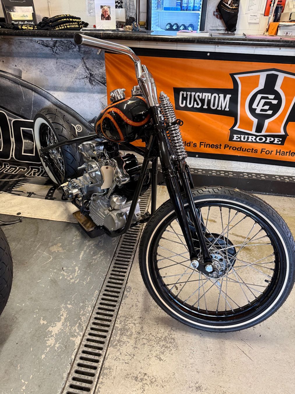 Harley-Davidson Chopper: Harley-Davidson Knuckelhead 1200 – Gebraucht aus Hünenberg von Harywood