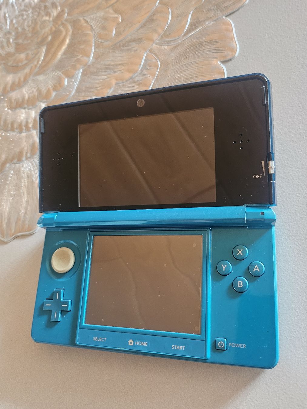 Nintendo Console: Nintendo 3DS und Nintendo DSi  – Usato da St. Gallen venduto da Cocos_Ricardo 1