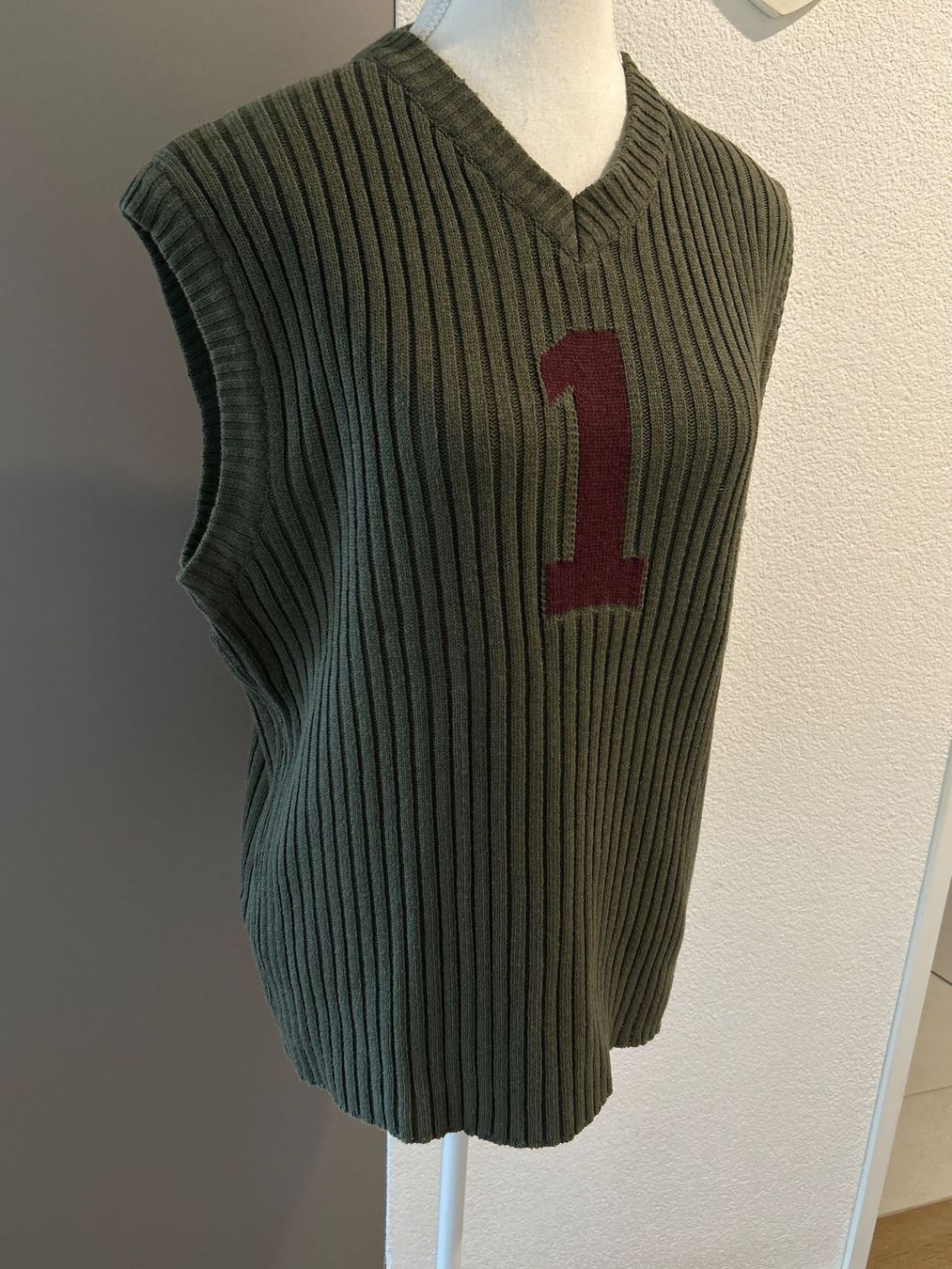 Gilet & Giacche: Strickweste oliv mit Nummer 1 von Knock Out Gr. XL – Usato da Brunnen venduto da Nala2929 1