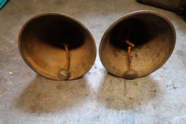 2er Set originale Schweizer Kuhglocken – Bronze/Messing