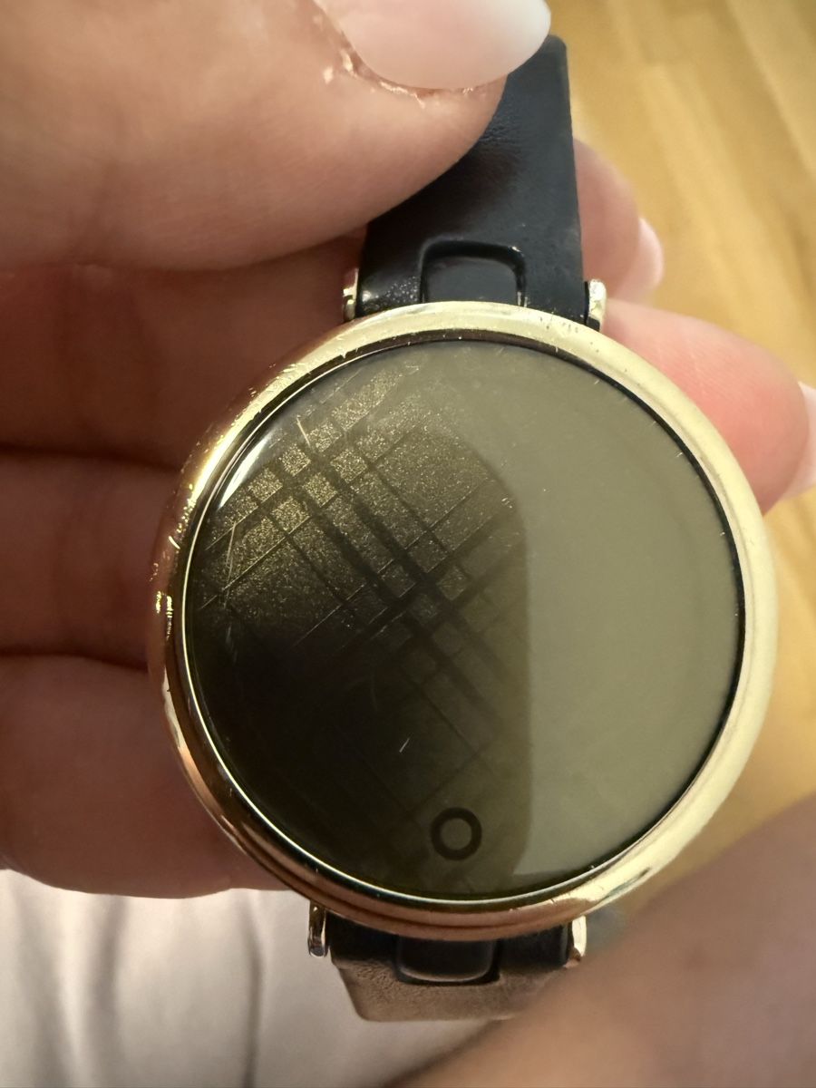 Garmin Smartwatch: Garmin Lily Gold/Schwarz – Usato da Zollikofen venduto da Monika90 2