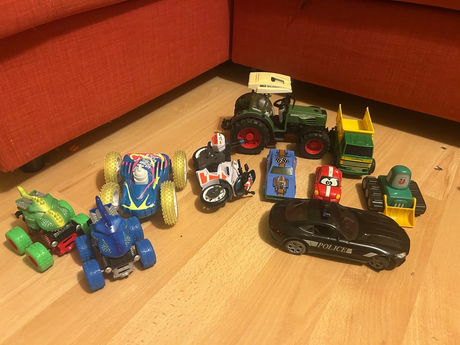 Jouets: Spielzeugautos – D'occasion à Root par Zsuzsanna34