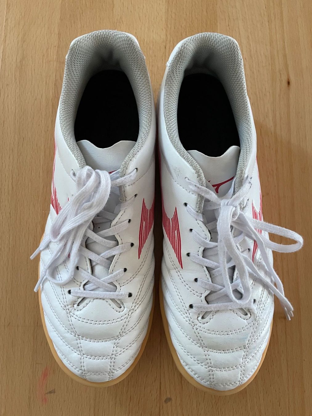 Scarpe per ragazze: Turnschuhe, Hallen-Schuhe, Gr. 38 – Usato da Cham venduto da 2eye