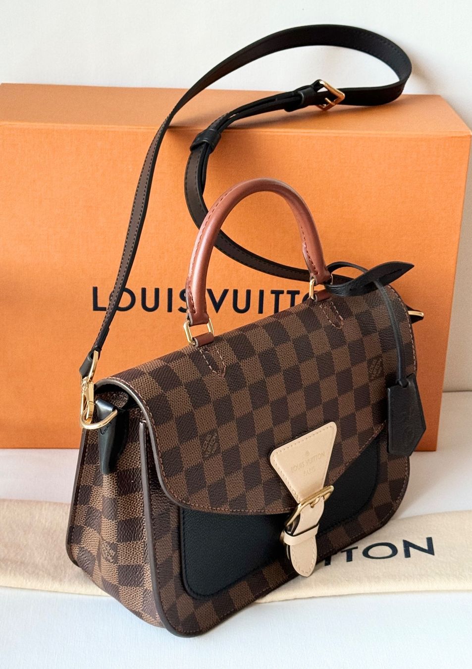 Louis Vuitton Borse da donna: Louis Vuitton Beaumarchais Black – Usato da Reinach AG venduto da RobbisB 1