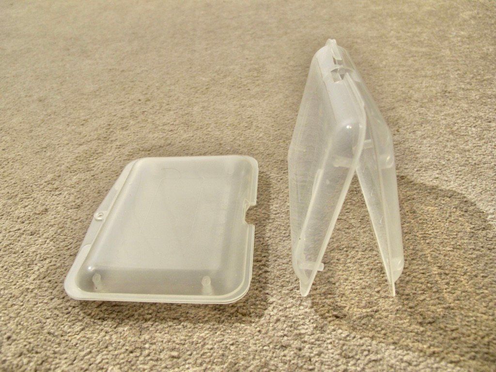 Contenitori & Simili: 2x Perlen Sortier Klapp Box Etui Hülle transparent Deckel – Usato da Wil ZH venduto da Arbolero 6