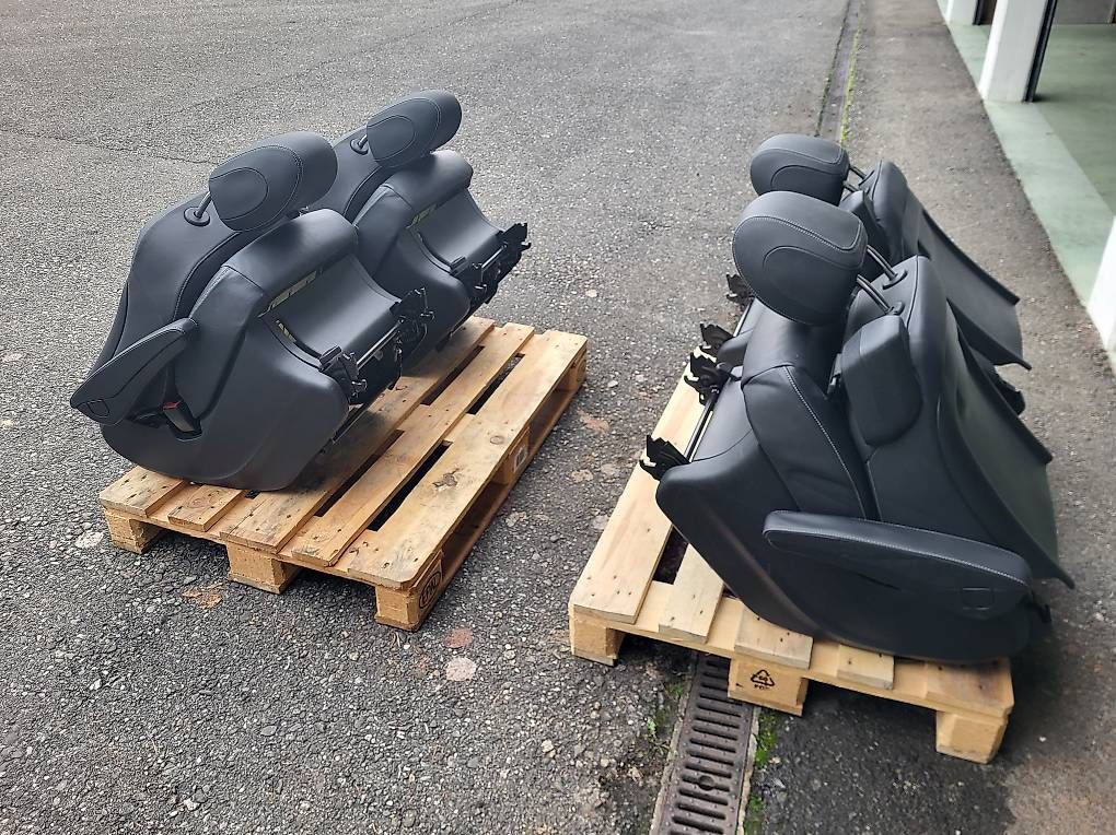 Mercedes-Benz Accessori per altri veicoli: Autositze V Klasse Mercedes Leder – Usato da Erlinsbach venduto da franz1818 2