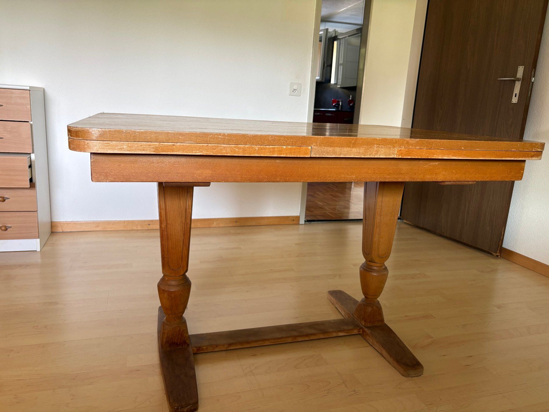 Tables: Tisch – D'occasion à Schachen LU par 13_Snoopy 1