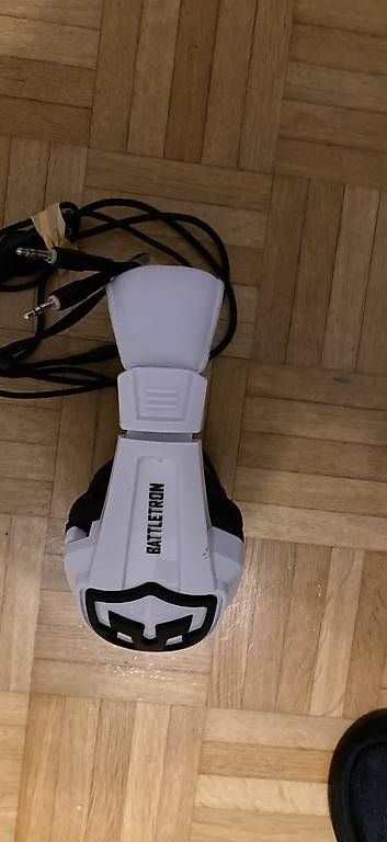 Cuffie: Head Set – Usato da Emmen venduto da Aribini 1